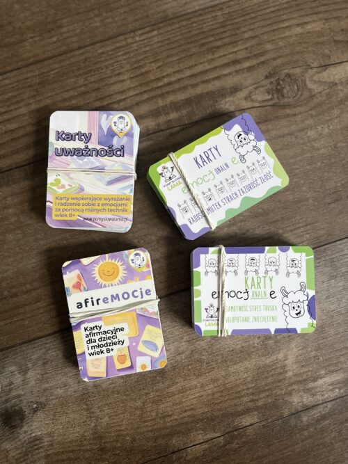 Zestaw 4 talii kart do pracy z dziećmi